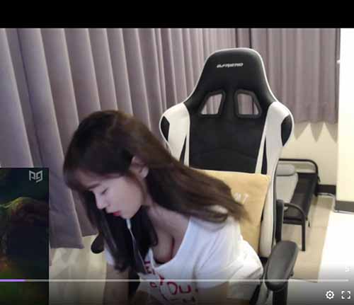 Streamer Xiang Xiang là ai